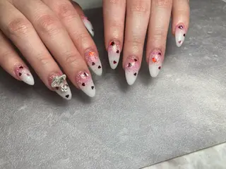 ネイル elu ：nail＆eyeのネイルデザイン