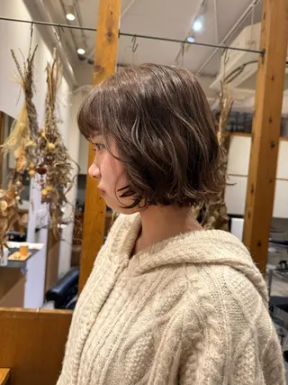ショート カラー ENIF　大島 芽生のヘアスタイル