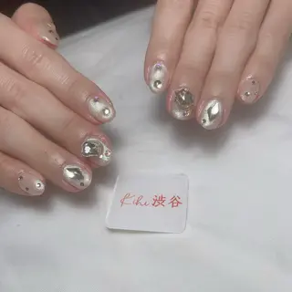 ネイル 💕鈴木ユリ パラジェル/オフ無料のネイルデザイン