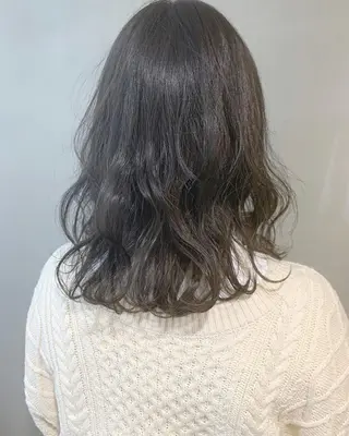 セミロング カラー パーマ ヘアアレンジ メンズ キッズ マツエク・マツパ ウルフレイヤーカット /チヒロのヘアスタイル