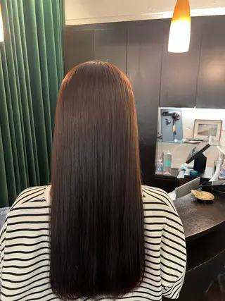 ロング 透明感カラー 大浦偉央のヘアスタイル