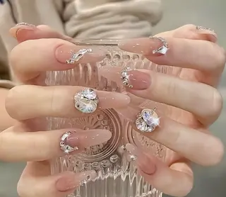 ネイル 高木 維麗絲のネイルデザイン