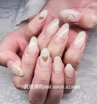 ネイル R inのネイルデザイン