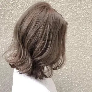 ミディアム FERIA梅田🖤 透明感カラー🎀のヘアスタイル