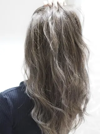 ロング カラー 辻 竜也　のヘアスタイル