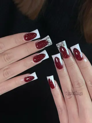 ネイル Dark Honey Susuのネイルデザイン