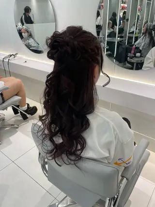 ヘアアレンジ ヘアセット🎀耳つぼ 👂💎MONAMIのヘアスタイル