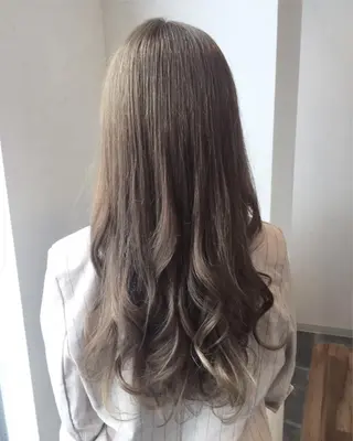ロング cecilhair 福岡天神店のヘアスタイル
