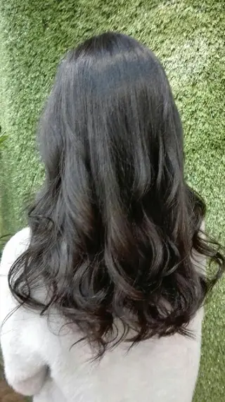 ロング カラー パーマ ネイル メンズ マツエク・マツパ キッズ ヘアアレンジ MEGUMI megumiのヘアスタイル