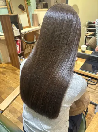 ロング 艶カラー🫧 推しカラー🧸楽歌のヘアスタイル