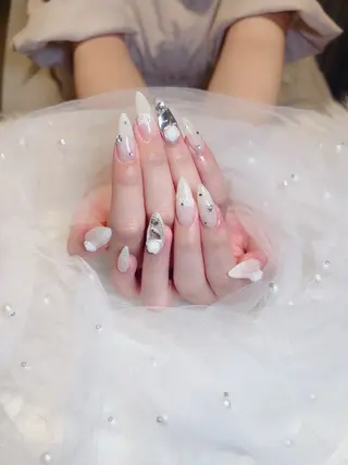 ネイル Naru Kelinailのネイルデザイン