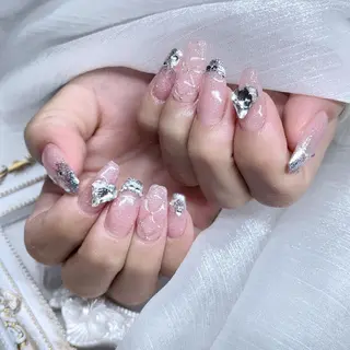 ネイル Queens 榊 まおのネイルデザイン