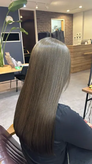 ロング カラー 脇田 光樹のヘアスタイル