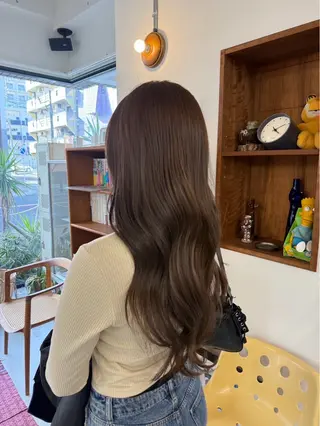 ロング 石川 実咲のヘアスタイル