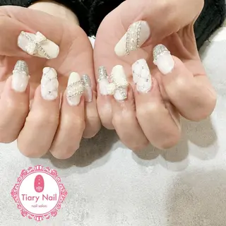 ネイル tiarynail K K🐼のネイルデザイン