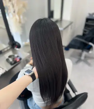 ロング Itsuki/心斎橋 髪質改善/暗髪カラーのヘアスタイル