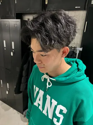 パーマ メンズ _WHITE / KENTOのヘアスタイル