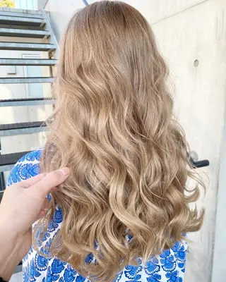 ロング 髪質改善 レイヤー Naoyaのヘアスタイル