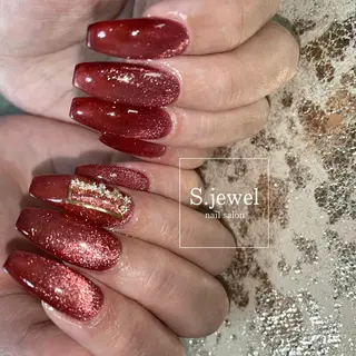 ネイル S. JEWELのネイルデザイン