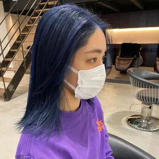 ミディアム カラー DEAN ISLA 大人レイヤーカットのヘアスタイル