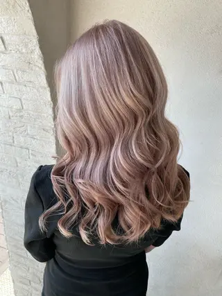 ロング バレイヤージュ 隅中秀弥のヘアスタイル
