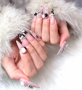 カラー RUBY NAIL& BEAUTY SPAのネイルデザイン