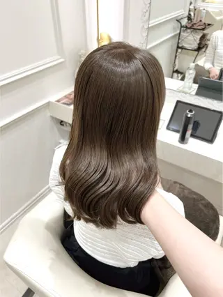 ミディアム カラー 小松 聖佳のヘアスタイル