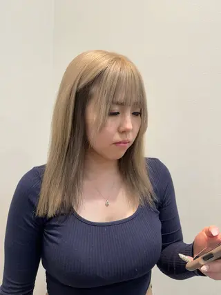 ミディアム 堀越 美羽のヘアスタイル