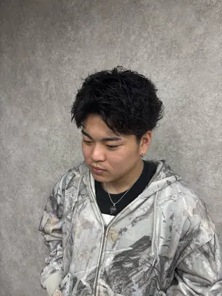 パーマ メンズ 谷 勇汰のヘアスタイル