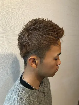 メンズ カラー コウスケ rebornのヘアスタイル