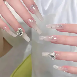 ネイル REI レイのネイルデザイン