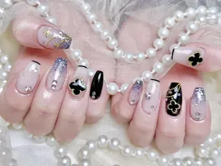 ネイル Hanya 🌈のネイルデザイン