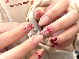 ネイル 🍓リスブラン MELのネイルデザイン