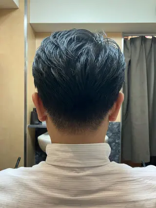 ショート メンズ SAKI SAKIのヘアスタイル