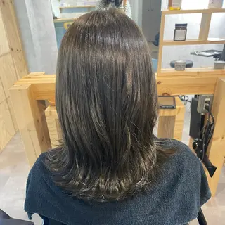 ミディアム カラー Sia中野新橋　店長 田中　優莉乃のヘアスタイル