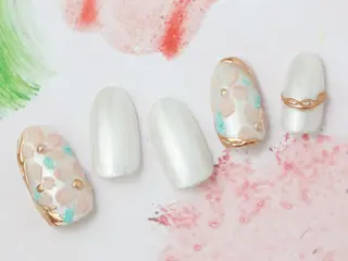 ネイル mano nella manoのネイルデザイン