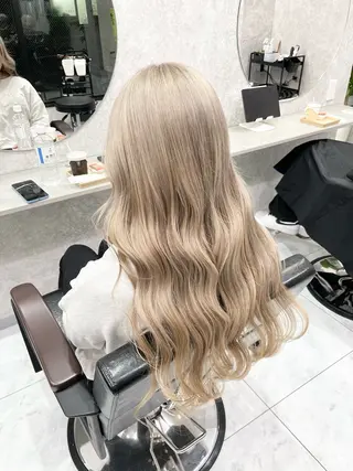 ロング 🦋ハイトーン🦋 石山 希理🦋のヘアスタイル