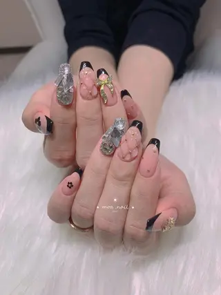 ネイル MoaNail🫶 Yoshiのネイルデザイン