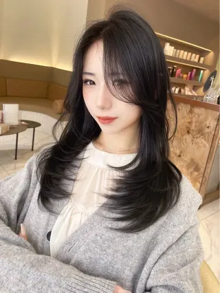 ロング カラー Lond roseのヘアスタイル