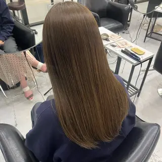 セミロング カラー MaisonHALU 梅木琉衣のヘアスタイル