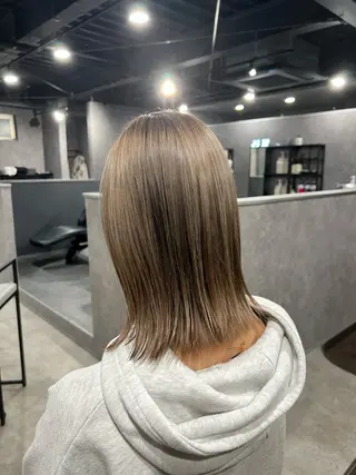 ミディアム ink yukariのヘアスタイル