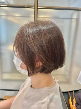 ショート シノハラ ガクト ショート/白髪ぼかしのヘアスタイル