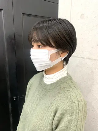 ショート レイヤー ハイトーン 暖色⭐︎KANAKOのヘアスタイル