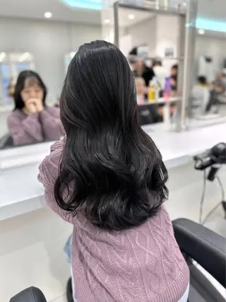セミロング カラー ヘアアレンジ Ryo横浜韓国ヘア/ 曲がる縮毛矯正特化のヘアスタイル
