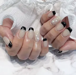 ネイル RAFFINE haru🦋🩵のネイルデザイン