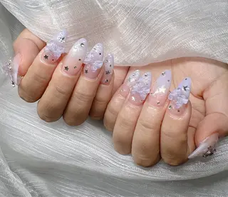 ネイル Lee Nailsのネイルデザイン