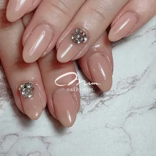 ネイル ネイル・まつ毛・眉毛 同時施術可能💅🏻のネイルデザイン