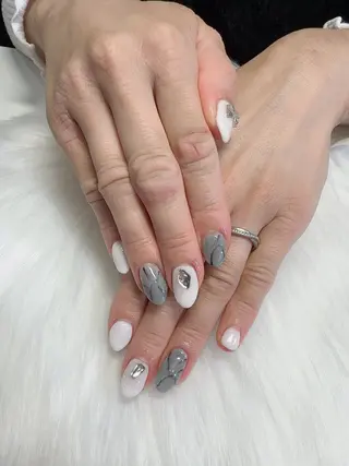 ネイル ★RISA★ 伊勢崎 【KARAT】のネイルデザイン