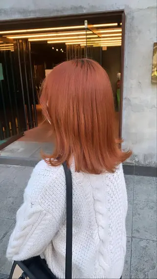 セミロング カラー ヘアアレンジ 🩶【推しハイトーン 】yuzu🩶のヘアスタイル