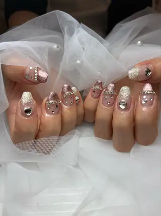 ネイル 🖤マイリー/ 新宿/歌舞伎町🖤のネイルデザイン